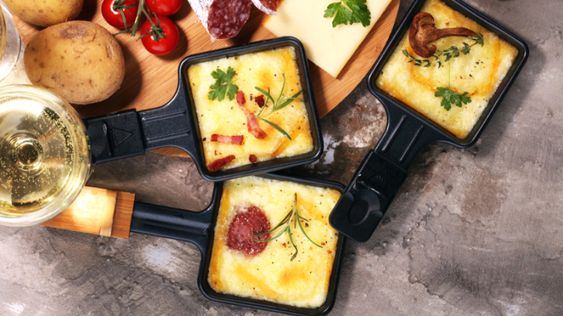 Huur raclette toestel met pannetjes €15 + €50 waarborg